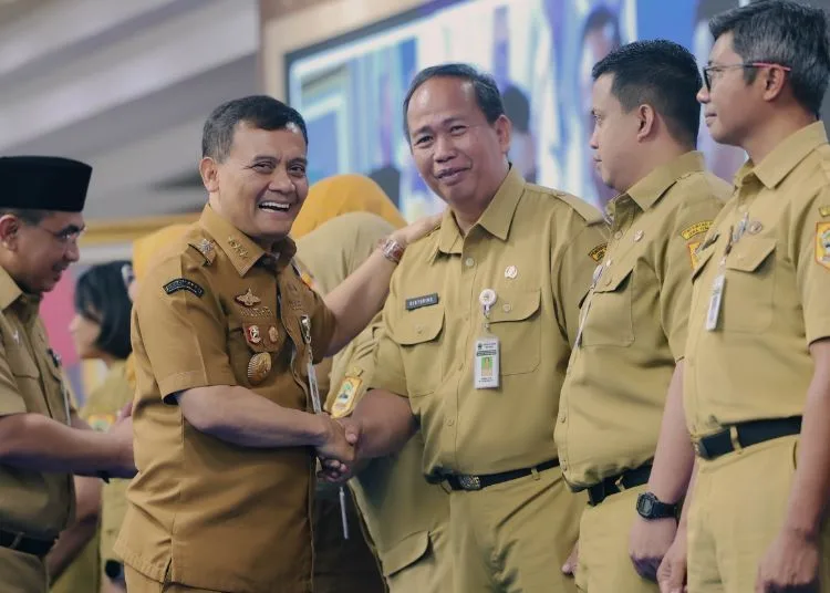 Gubernur Jawa Tengah, Ahmad Luthfi saat melantik dan mengambil sumpah/janji 22 pejabat Pemprov Jateng, di Gedung Gradhika Bhakti Praja Semarang, Senin, 21 September 2026. (Dok. Pemprov Jateng/Lingkarjateng.id)