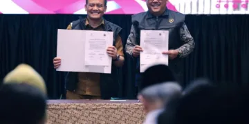Gubernur Jawa Tengah Ahmad Luthfi bersama Deputi Setwapres Eddy Cahyono Sugiarto (kiri). (Dok. Pemprov Jateng/Lingkarjateng.id)