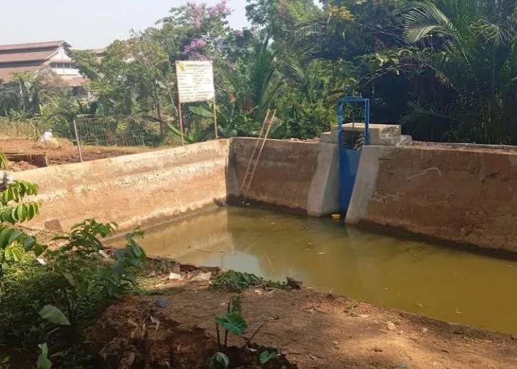 Embung di Desa Bringin, Kecamatan Batealit, Kabupaten Jepara mendukung pengairan lahan pertanian warga. (Tomi Budianto/Lingkarjateng.id)