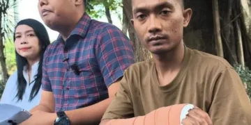 Khoirul Anwar (28), warga Ledok, Desa Sidoharjo, Kecamatan Susukan, Kabupaten Semarang saat ditemui awak media usai melapor ke Polres Salatiga, Rabu, 30 September 2026. (Angga Rosa/Lingkarjateng.id)