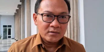 Sekretaris Daerah Kota Semarang Handi Priyanto saat diwawancarai awak media, Selasa, 22 September 2026. (Syahril Muadz/Lingkarjateng.id)