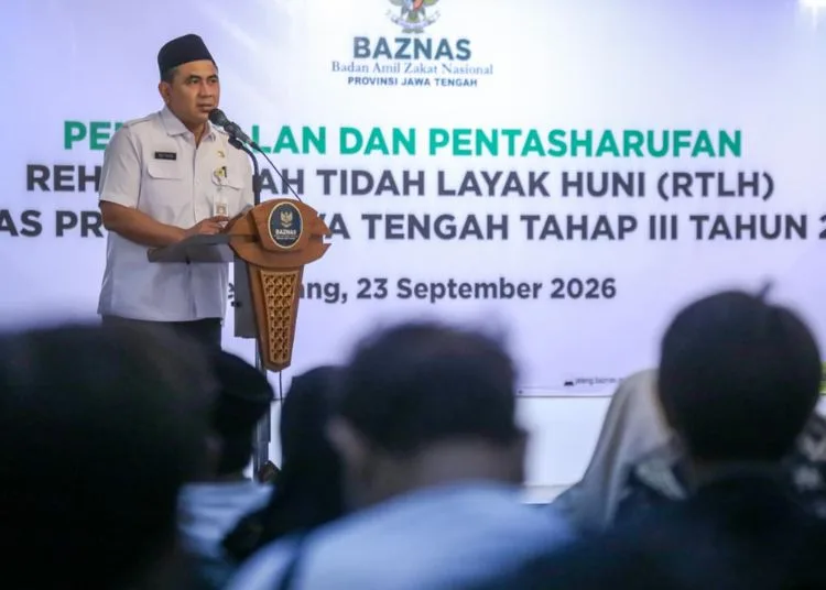 Wakil Gubernur Jateng Taj Yasin Maimoen membuka Pembekalan dan Pentasyarufan Rehab Rumah Tidak Layak Huni (RTLH) Baznas Jateng Tahap III 2026, Rabu, 23 September 2026. (Dok. Pemprov Jateng/Lingkarjateng.id)