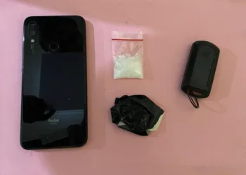 Barang bukti yang diamankan petugas kepolisian saat menangkap FH (34) yang diduga menjadi kurir narkotika jenis sabu. Foto: Dok.Polres Jepara/Lingkar