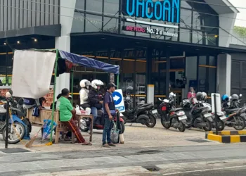 Salah satu outlet yang terkena kewajiban pembayaran pajak restoran. Foto : Eko Wicaksono/Lingkar
