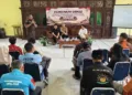 Badan Kesatuan Bangsa dan Politik (Bakesbangpol) Kabupaten Jepara memberikan pengarahan pembinaan ormas mengantisipasi konflik pemilihan petinggi di Aula Museum R.A. Kartini Jepara pada Selasa, 27 Oktober 2026. (Tomi Budianto/Lingkarjateng.id)