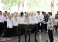 Pelaksana Tugas (Plt) Bupati Pati Risma Ardhi Chandra melantik 79 pejabat administrator dan pengawas di Pendopo Kabupaten Pati, Kamis, 22 Oktober 2026. (Humas Pemkab Pati)