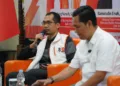 Anggota DPRD Jawa Tengah yang juga Ketua Bidang Kepemudaan DPW PKS Jawa Tengah, Hafidz Alhaq Fatih (kiri), menjadi pengisi acara Akademi Pemimpin Muda Indonesia (APMI) di Gedung DPTW PKS Jawa Tengah, Semarang, Minggu, 4 Oktober 2026. (dok for Lingkarjateng.id)