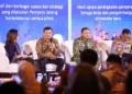 Gubernur Jawa Tengah, Ahmad Luthfi (kedua kiri), dalam acara Forum Investasi Jawa Tengah dan Detik Jateng-Jogja Award 2026 di Kawasan Ekonomi Khusus (KEK) Industropolis Batang, Jumat, 23 Oktober 2026. (Humas Pemprov Jateng)