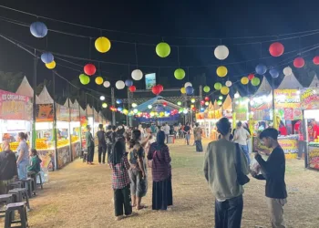 Event hiburan yang diadakan di Alun-alun Simpang Tujuh Kudus baru-baru ini. (Nisa Hafidzotus S./Lingkarjateng.id)