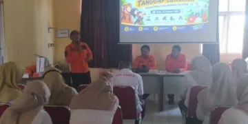 Badan Penanggulangan Bencana Daerah (BPBD) Kabupaten Kendal memberikan pelatihan tanggap bencana bagi tim Puskesmas Kaliwungu Selatan, Rabu 22 Oktober 2026. (Humas BPBD Kendal/Lingkarjateng.id)