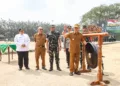 Gubernur Jawa Tengah Ahmad Luthfi saat membuka kegiatan Bakti TNI AD untuk Rakyat 2026 di Alun-alun Kecamatan Banyumas, Kabupaten Banyumas, Jumat, 16 Oktober 2026. (Humas Pemprov Jateng/Lingkarjateng.id)