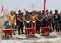 Bupati Kendal, Dyah Kartika Permanasari, saat menghadiri pembukaan TMMD Sengkuyung di Desa Tejorejo, Kecamatan Ringinarum, Selasa, 13 Oktober 2026. (Anik Kustiani/Lingkarjateng.id)