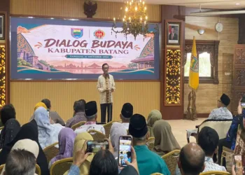 Sri Sultan HB X Ungkap Jejak Sejarah Peradaban Jawa Saling Terhubung. Foto :Dok.Pemkab Batang/Lingkar