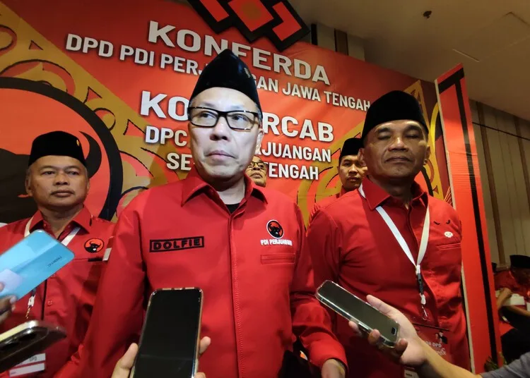 Ketua DPD PDIP Jawa Tengah, Dolfie Othniel Frederic Palit. (Rizky Syahrul Al-Fath/Lingkarjateng.id)