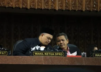 Wakil Ketua DPRD Jawa Tengah, Heri Pudyatmoko (kanan). (dok for Lingkarjateng.id)
