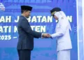 Gubernur Jawa Tengah Ahmad Luthfi melantik Mahanni Yulindha Pratiwi sebagai Wakil Bupati Klaten di Grhadhika Bhakti Praja, Semarang, Senin, 12 Oktober 2026. (Humas Pemprov Jateng/Lingkarjateng.id)