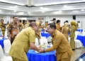 Plt. Bupati Pekalongan H. Sukirman mengikuti Rapat Koordinasi Pengawasan Kearsipan Tahun 2026 di Gedung Gradhika Bhakti Praja, Kota Semarang, Selasa (6/10/2026). Foto : Dok. Prokopim Kabupaten Pekalongan/ Lingkar