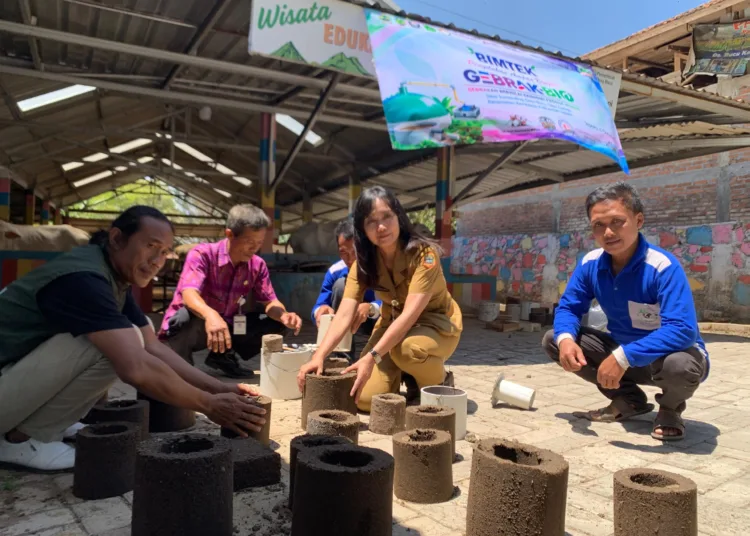 Tak Hanya Jadi Sumber Energi, “Gebrak Bio” Ubah Ampas Biogas Jadi Produk Bernilai. Foto:Dok.Pemkab Jepara/Lingkar