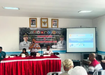 Sosialisasi dan penyuluhan kepada juru parkir di Kelurahan Pendrikan Lor, Kecamatan Semarang Tengah, yang dilaksanakan pada Selasa (13/10). Foto : Dok Dishub Semarang for Lingkar