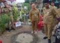 Wagub Jateng, Taj Yasin Maimoen saat pencanangan gerakan Sa Omah Siji Sumur Resapan (Sopan) di Dusun Gertas, Desa Brongkol, Kecamatan Jambu, Kabupaten Semarang. Foto: Dok.Diskominfo Kab.Semarang/ Lingkar