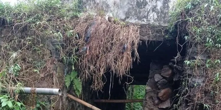 POTRET: Kondisi jembatan di Desa Ngroto, Kecamatan Reban, Kabupaten Batang terputus karena tak kuat menahan debit air akibbat hujan deras pada Sabtu, 24 Oktober 2026. (dok for Lingkarjateng.id)