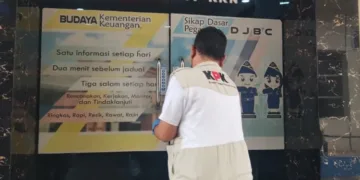 kantor pelayanan setelah keluar dari ruangan Kepala Pengawasan dan Pelayanan Bea dan Cukai Tipe Madya Kudus, Jawa Tengah, Rabu, 28 Oktober 2026. (Antara/Lingkarjateng.id)