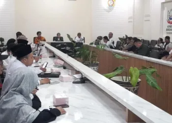 Bupati Kendal, Dyah Kartika Permanasari, membuka kegiatan Statistical Coaching Clinic (SCC) di Ruang Ngesti Widhi Setda Kendal, Kamis 22 Oktober 2026. (Anik Kustiani/Lingkarjateng.id)