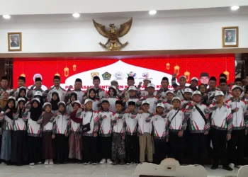 Pelepasan kontingen Kendal untuk mengikuti Porsadin Jateng di Pendopo Tumenggung Bahurekso Kendal, Jumat, 9 Oktober 2026. (Anik Kustiani/Lingkarjateg.id)