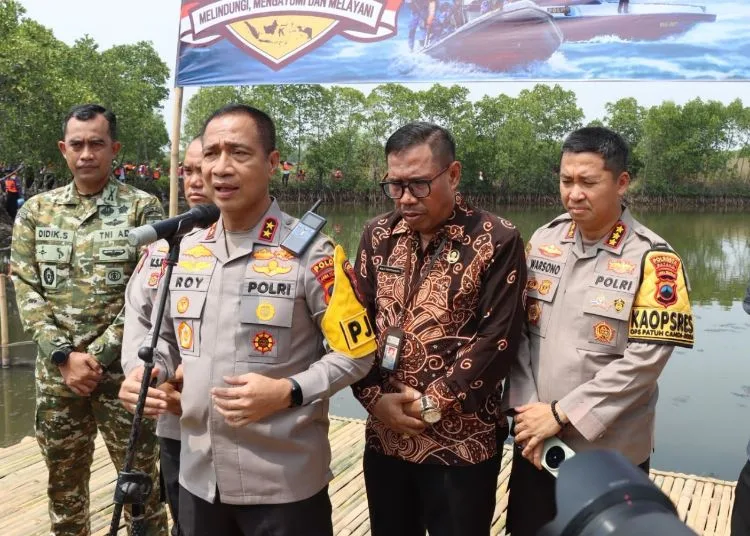 Kapolda Jateng, Irjen Pol Roy Hardi Siahaan, menyampaikan saambutan saat peluncuran program Pancanaka Desa Depok, Kabupaten Batang, Kamis, 29 Oktober 2026. (dok for Lingkarjateng.id)