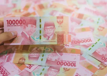 ILUSTRASI: Uang pecahan Rp100 ribu. (Canva)