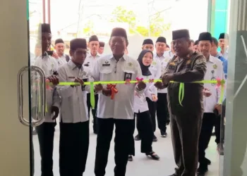 Peresmian kantor baru KUA Kaliwungu di Jalan Soekarno Hatta Kaliwungu Desa Karangtengah, Kecamatan Kaliwungu, Kabupaten Kendal pada Senin, 19 Oktober 2026. (Anik Kustiani/Lingkarjateng.id)