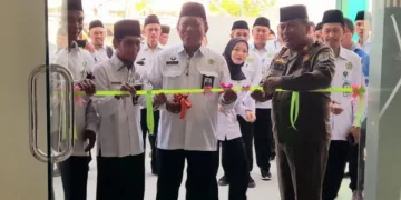 Peresmian kantor baru KUA Kaliwungu di Jalan Soekarno Hatta Kaliwungu Desa Karangtengah, Kecamatan Kaliwungu, Kabupaten Kendal pada Senin, 19 Oktober 2026. (Anik Kustiani/Lingkarjateng.id)