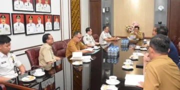 Suasana audiensi jajaran Kantor Wilayah Direktorat Jenderal Imigrasi Jawa Tengah dengan Wali Kota Salatiga di ruang kerja Robby Hernawan, Selasa, 27 Oktober 2026. (Prokompim Setda Salatiga/Lingkarjateng.id)