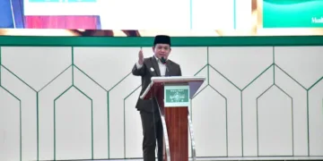 Plt Bupati Pekalongan, Sukirman, saat membuka Konfercab IX Muslimat NU Kabupaten Pekalongan di Gedung Student Center UIN Gusdur, Kajen, Minggu,4 Oktober 2026. (Humas Pemkab Pekalongan/Lingkarjateng.id)