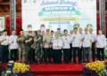 Wamendagri Ahmad Wiyagus dan Wamenkes Benyamin Paulus Oktavianus meninjau layanan ACF TBC yang terintegrasi dengan CKG dan Speling di Pendopo Kabupaten Demak, Rabu, 14 Oktober 2026. (Humas Pemprov Jateng/Lingkarjateng.id)