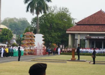 Upacara peringatan Hari Sumpah Pemuda di Halaman Kantor Bupati Jepara pada Rabu, 28 Oktober 2026. (Tomi Budianto/Lingkarjateng.id)