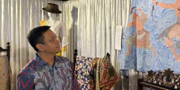 Wali Kota Pekalongan, H. A. Afzan Arslan Djunaid, menghadiri pembukaan Kreakota 2026 di Gedung Rumah Dinas Eks Bakorwil Kawasan Budaya Jetayu, Kota Pekalongan, Kamis malam, 1 Oktober 2026. (Fahri Alakbar/Lingkarjateng.id)