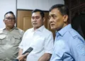 Gubernur Jawa Tengah Ahmad Luthfi bersama Wakil Kepala Badan Otorita Pengelola Pantai Utara Jawa (BOPPJ), Fadil Imran usai audiensi membahas rencana penanaman mangrove, Kamis, 8 Oktober 2026. (Dok. Pemprov Jateng/Lingkarjateng.id)
