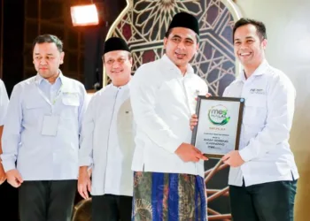 Wakil Gubernur Jawa Tengah, Taj Yasin Maimoen dalam kegiatan Sharia Economic Leaders Forum (SELF) Jateng 2026 di Padma Hotel Semarang, Jumat, 2 Oktober 2026. (Dok. Pemprov Jateng/Lingkarjateng.id)