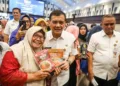 Gubernur Jawa Tengah Ahmad Luthfi foto bersama peserta Bursa Wirausaha Unggulan 2026 di Muladi Dome Universitas Diponegoro (Undip), Semarang, Rabu, 7 Oktober 2026. (Dok. Pemprov Jateng/Lingkarjateng.id)