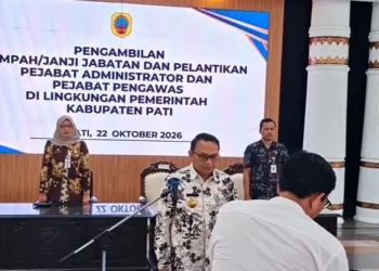 Pelaksana Tugas (Plt) Bupati Pati, Risma Ardhi Chandra melantik 79 pejabat di Pendopo Kabupaten, Kamis, 22 Oktober 2026. (Arif Febriyanto/Lingkarjateng.id)