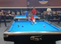 Atlet biliar Kota Pekalongan, Angelina saat bertanding dalam ajang Porprov Jateng 2026 yang digelar di News J-Pool Billiard & Café, Bandungan, Kabupaten Semarang, Selasa, 27 Oktober 2026 malam. (Dok. Humas Pemkot Pekalongan/Lingkarjateng.id)