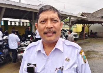 Kepala Dinas Perdagangan, Koperasi, dan UKM (Dindagkop UKM) Kabupaten Rembang, M. Mahfudz. (Vicky Rio/Lingkarjateng.id)