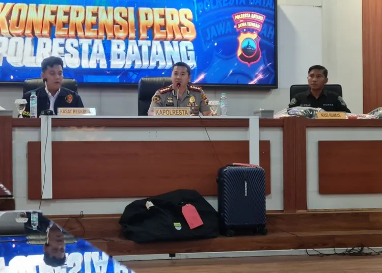 Kapolresta Batang, Kombes Warsono, saat pers rilis di Mapolresta Batang, Senin (19/10/2026). Foto : Dok.Lingkar Jateng