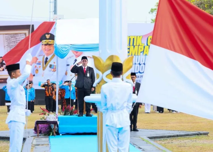 Wakil Gubernur Jawa Tengah Taj Yasin Maimoen memimpin Upacara Peringatan Hari Sumpah Pemuda ke-98 tingkat Provinsi Jawa Tengah di Kabupaten Tegal, Rabu, 28 Oktober 2026. (Dok. Humas Pemprov Jateng/Lingkarjateng.id)